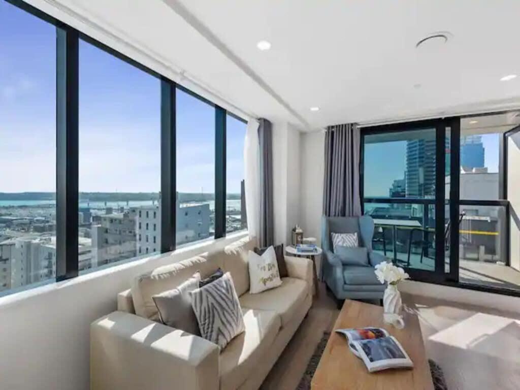 Апартаменти Just Opposite To Sky Tower , 2 Bed 2 Bath In Cbd Окленд Екстер'єр фото